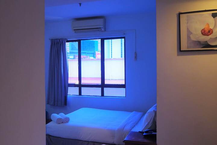 Room 29 of 52