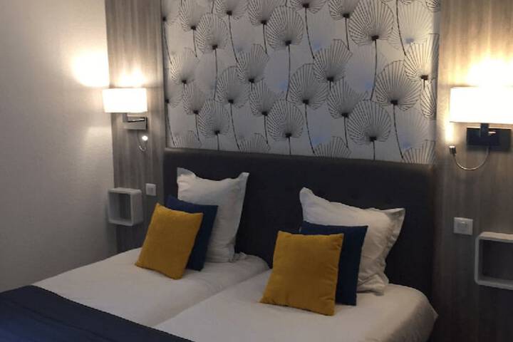 Room 7 of 39