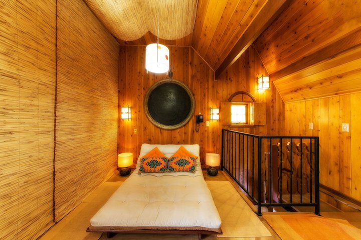 Room 10 of 74