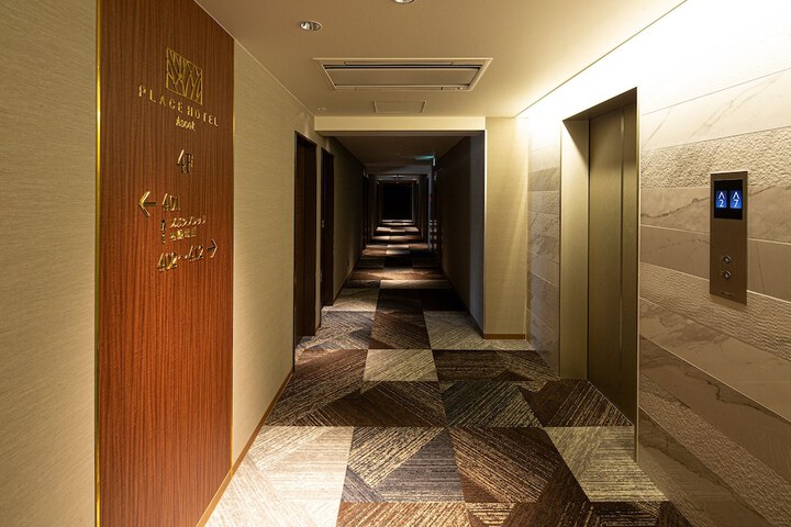 Ballroom/Hall 52 of 60