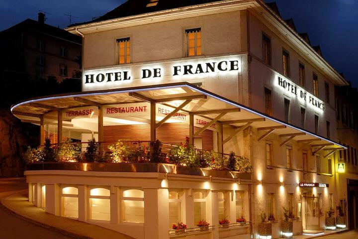 Le France in Villers-le-Lac