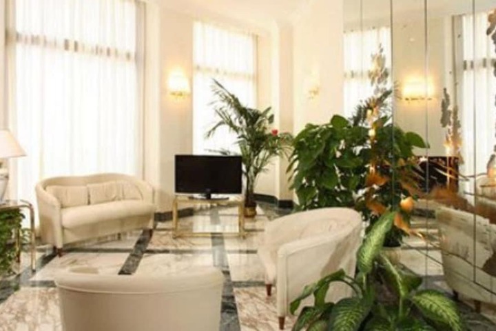 Guest Lobby