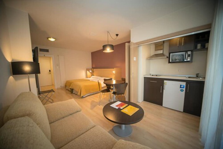 Room 26 of 53