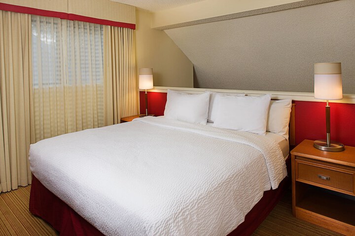 Room 5 of 23