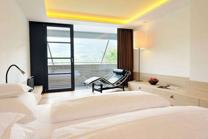 Room 50 of 100