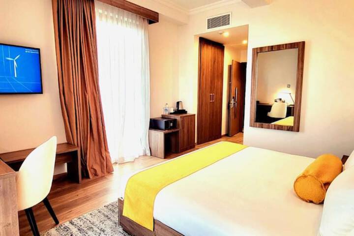 Room 22 of 60