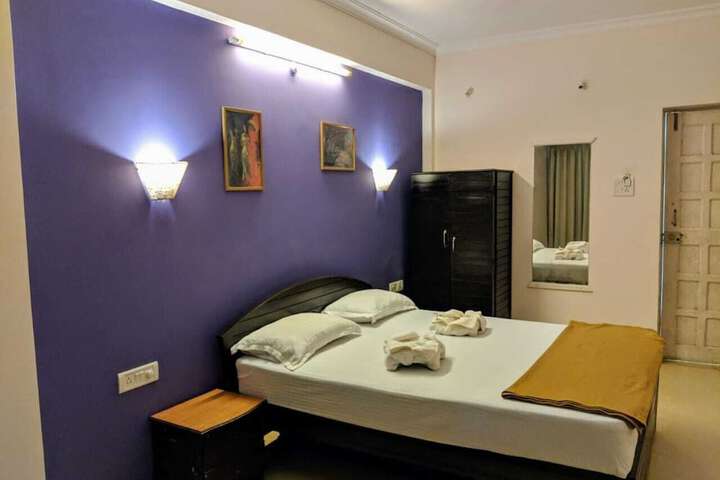 Room 18 of 29