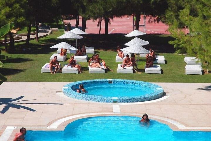 Pool 7 of 22
