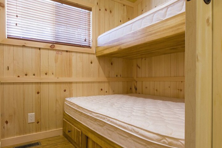 Room 3 of 16