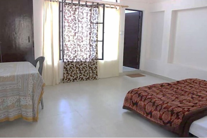 Room 2 of 15