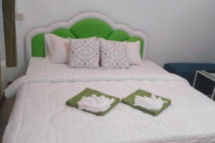 Room 8 of 41