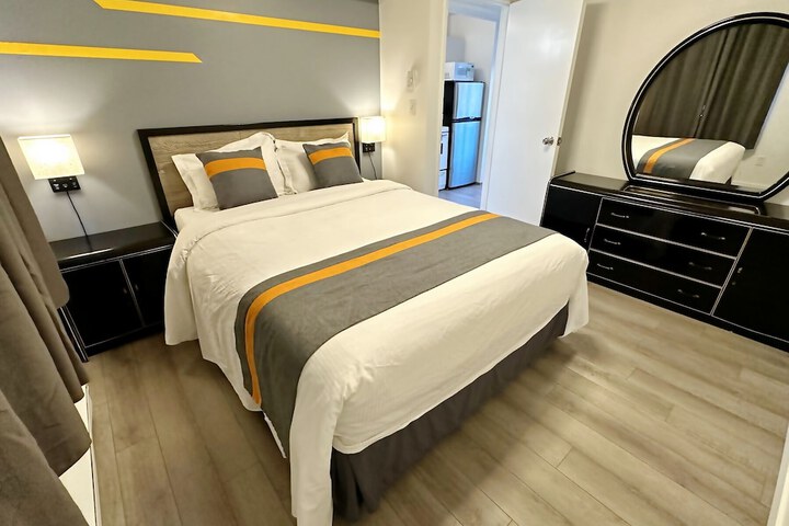 Room 37 of 68