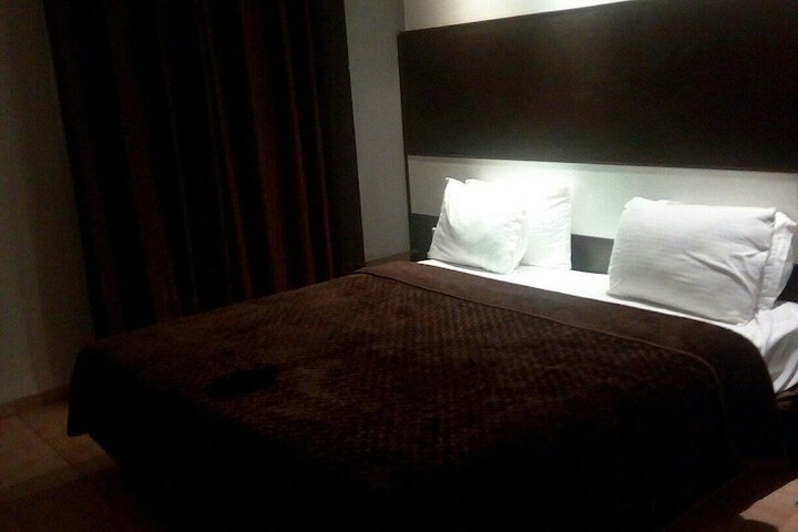 Room 4 of 19