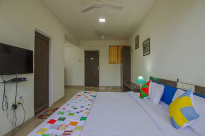 Room 10 of 25