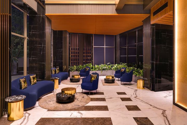 Hotel Interior 7 of 72