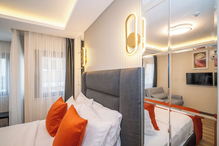 Room 41 of 60