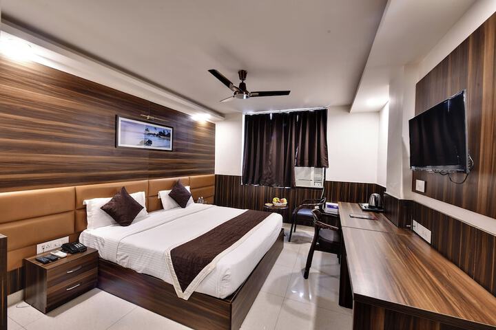 Room 15 of 31