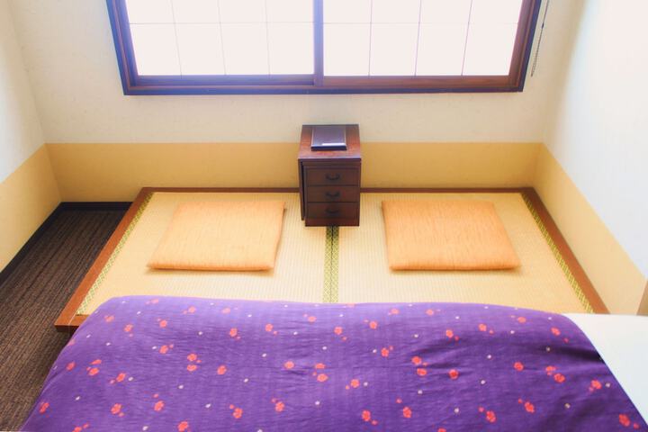 Room 6 of 64