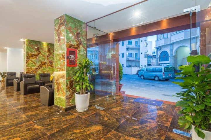 PALM BEACH 2 HOTEL