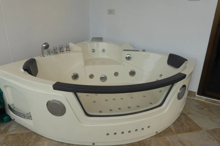 Spa 7 of 27