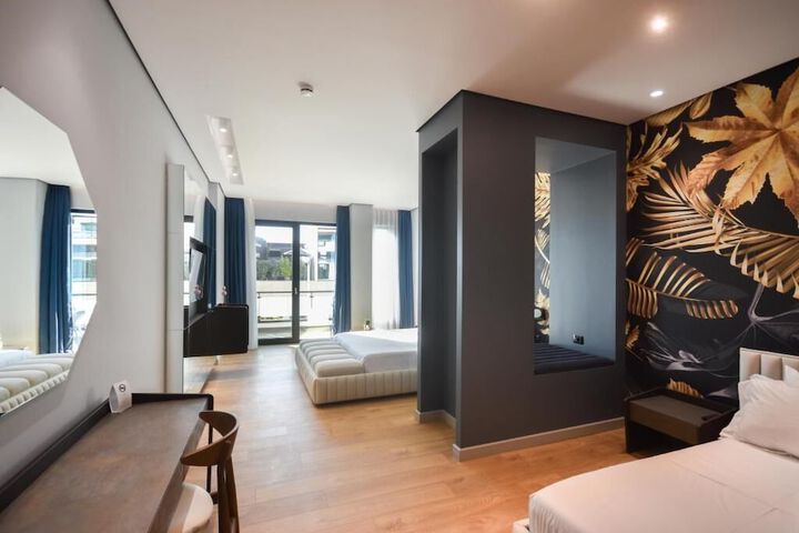 Room 5 of 29