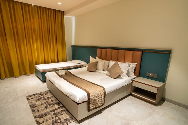 Room 4 of 35