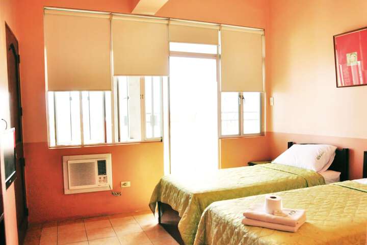 Room 7 of 50