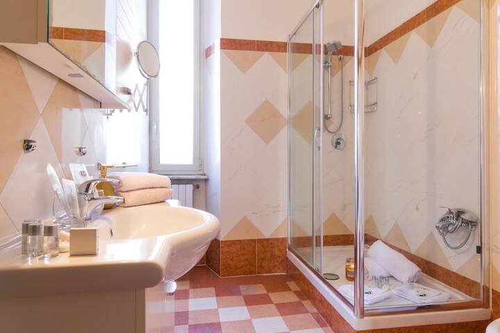 Bathroom Interior Photo