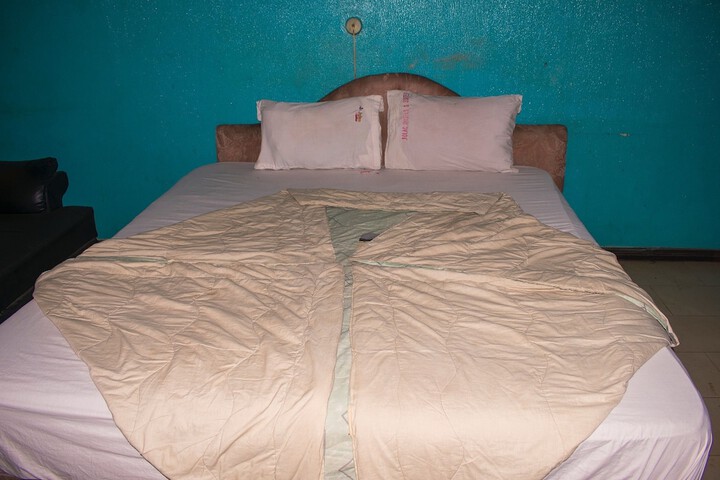 Room 17 of 53