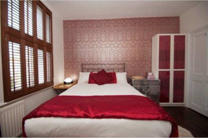 Room 16 of 21