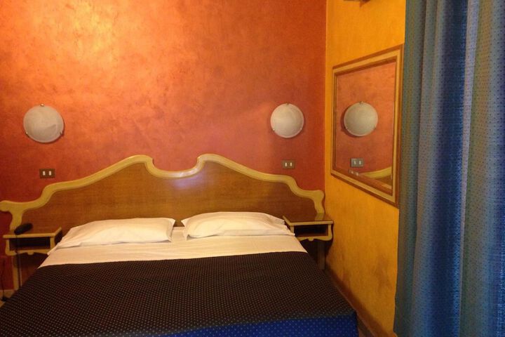 Room 24 of 56