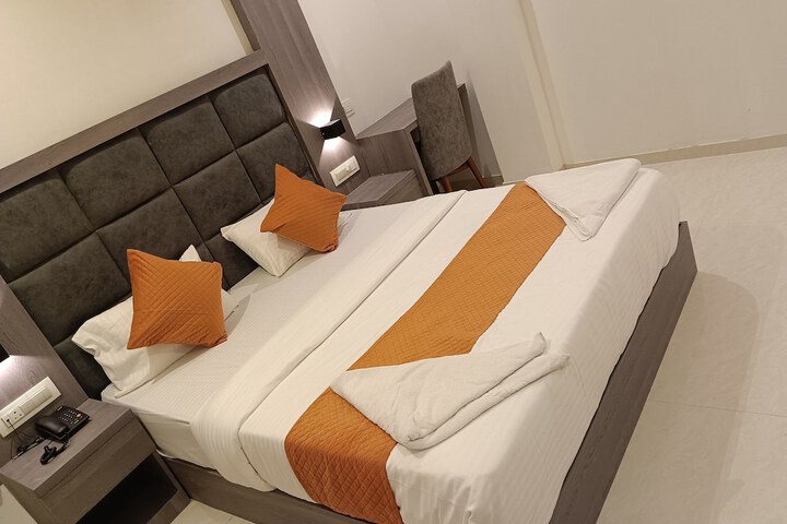 Room 10 of 45