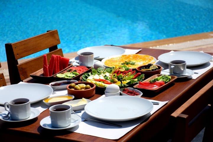 Breakfast/Coffee Service 60 of 68