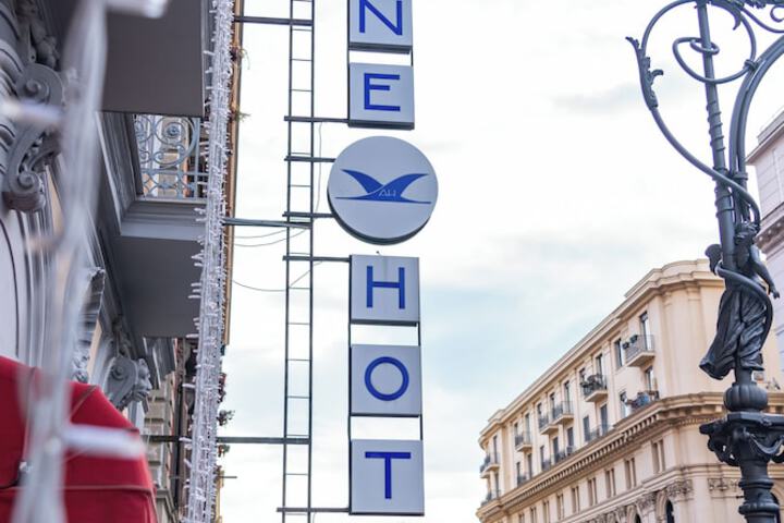Hotel 75 of 79