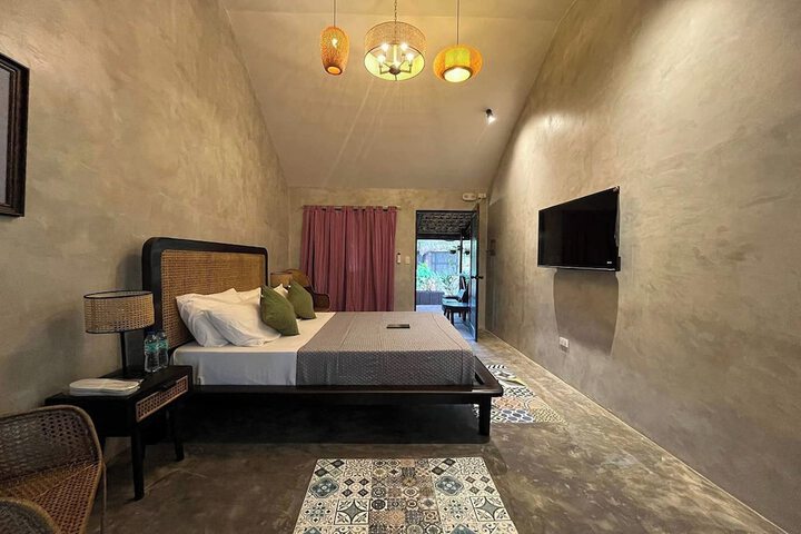 Room 8 of 31