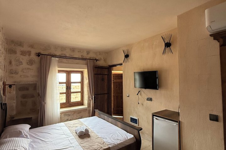 Room 16 of 39