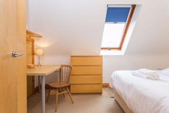 Room 13 of 29