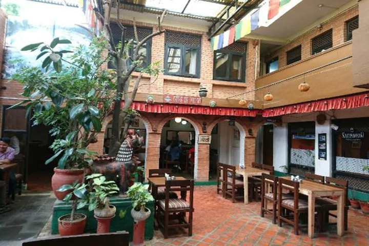 Dining Photos