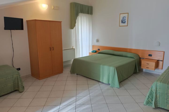 Room 12 of 51