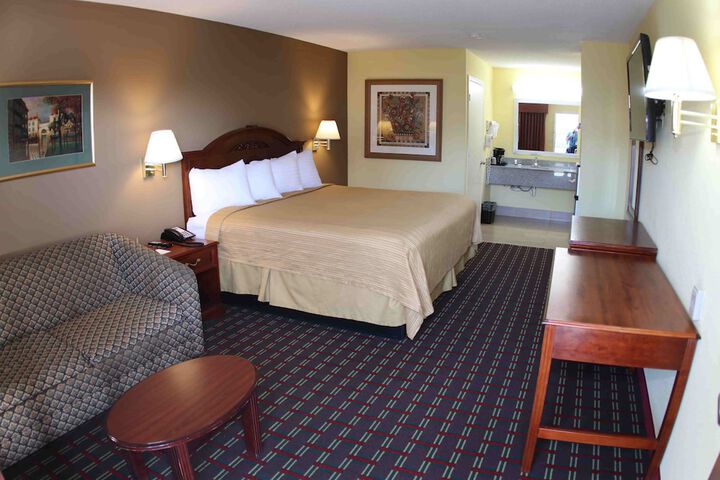 Standard King Bed Accessible (2 of 15)