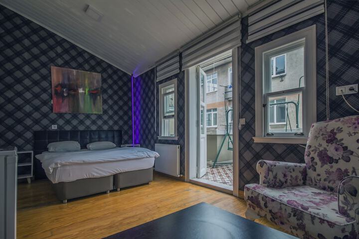 Room 48 of 99