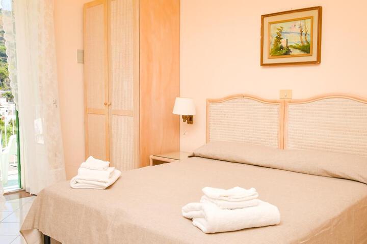 Room 20 of 86