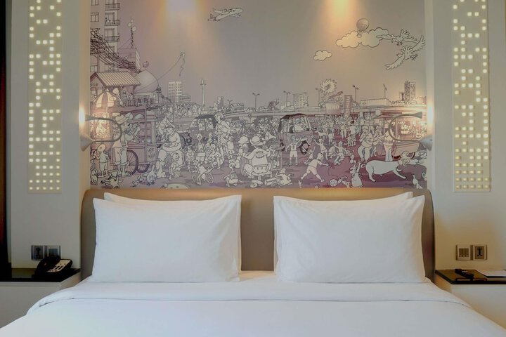 Room 42 of 161