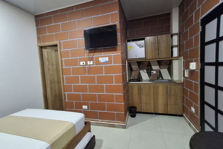 Room 42 of 95