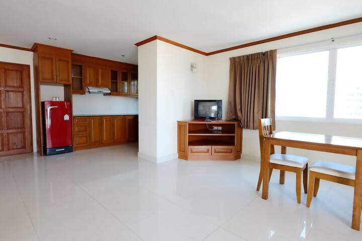 Room 6 of 40