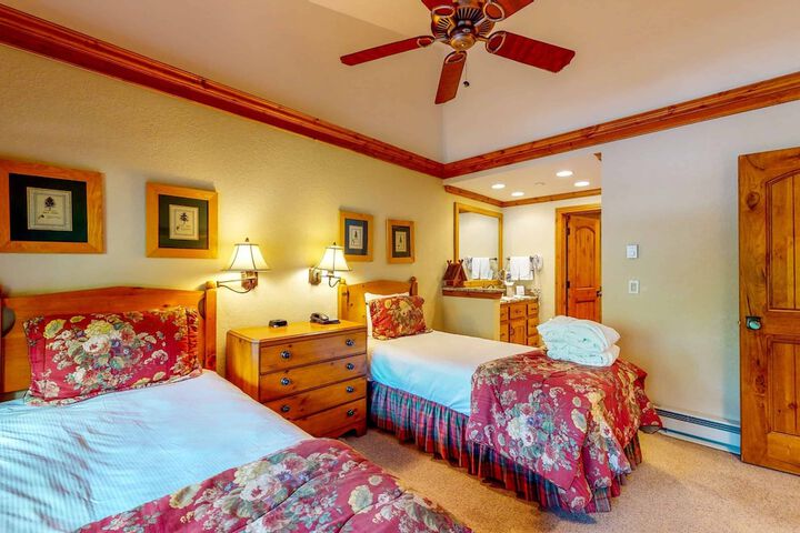 Room 41 of 222