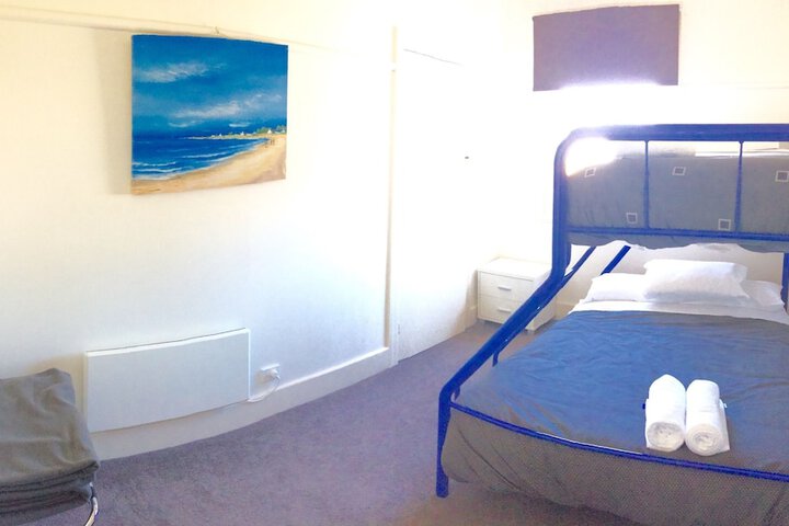 Room 26 of 34