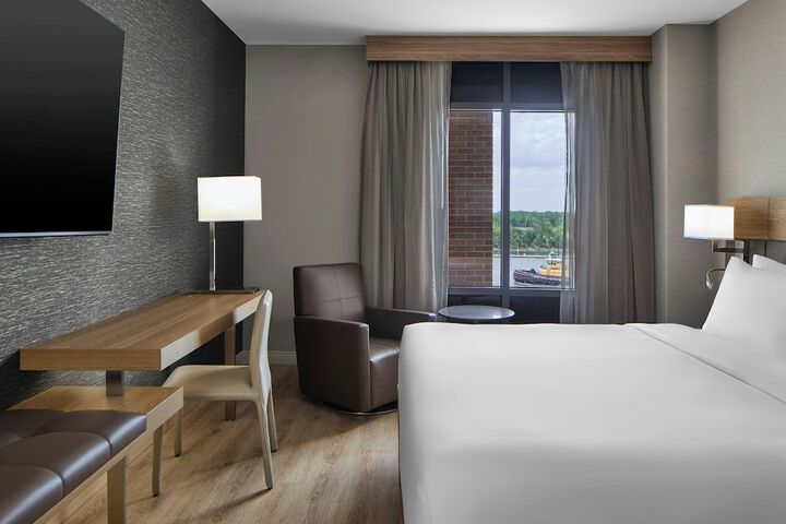 Room 38 of 90