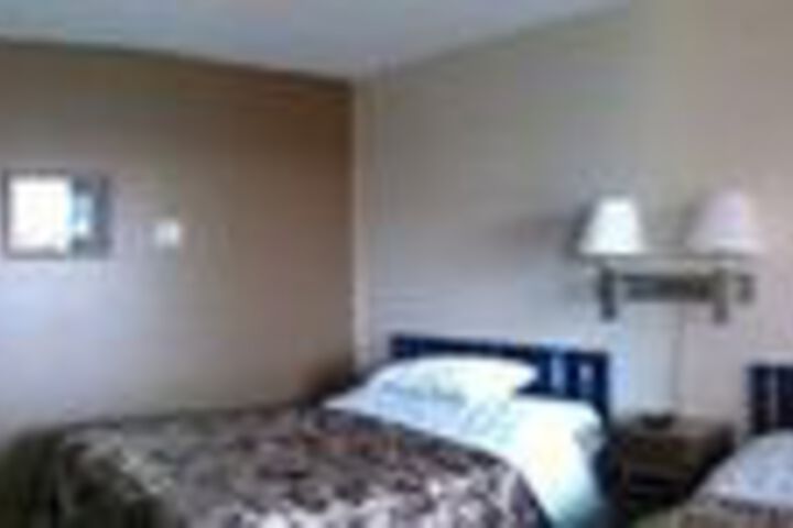 Image of Leonard Motel