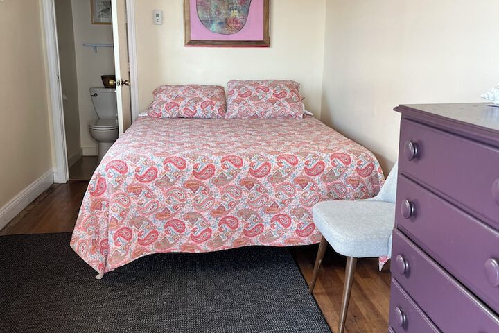 Room 26 of 93